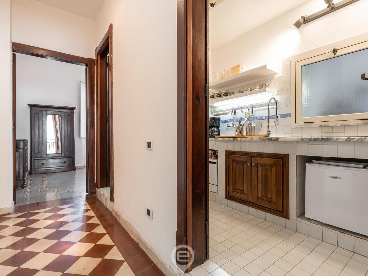 Mirabel Apartment - Wonderful Flat In City Center Cagliari Exterior foto