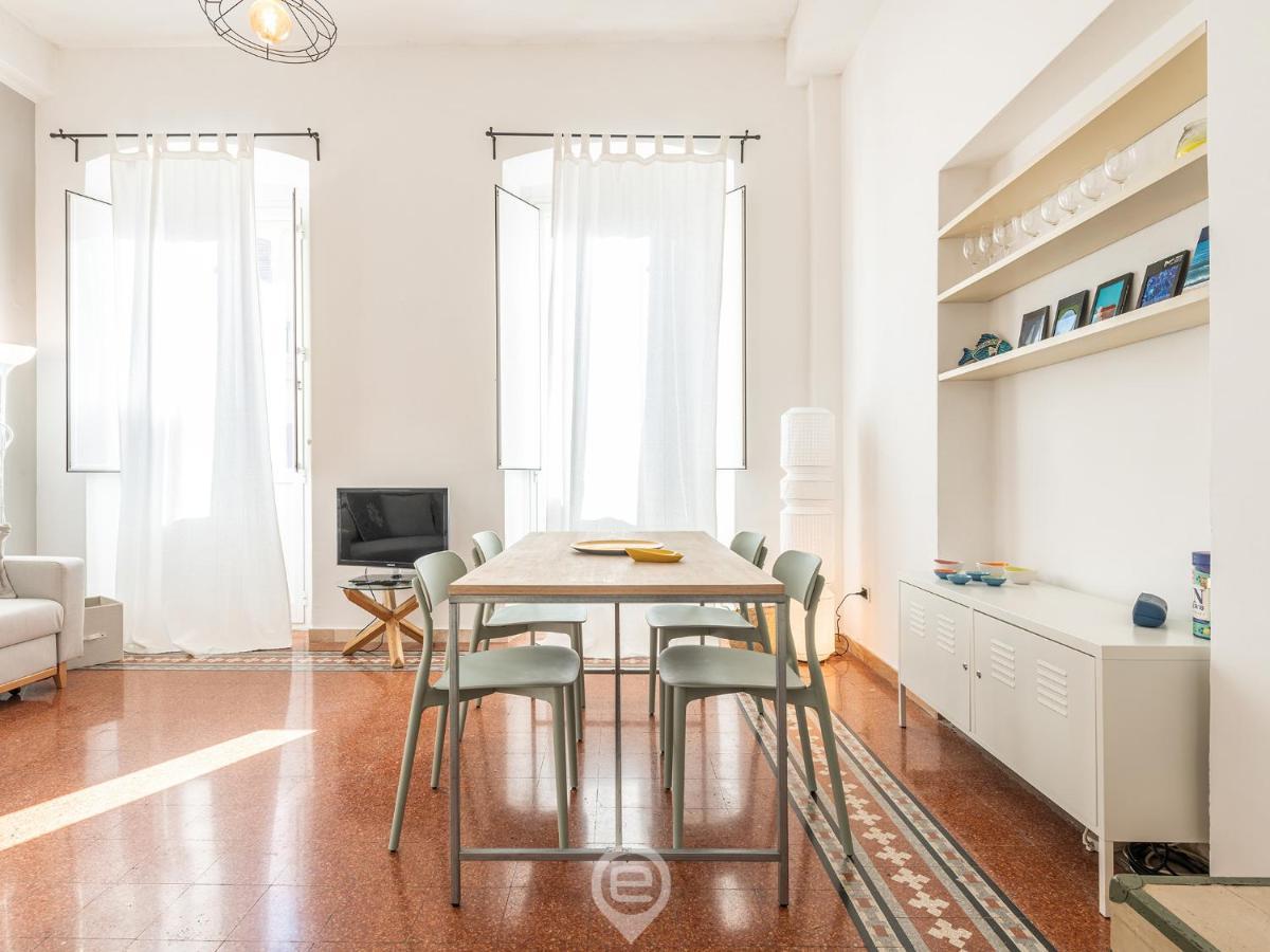 Mirabel Apartment - Wonderful Flat In City Center Cagliari Exterior foto