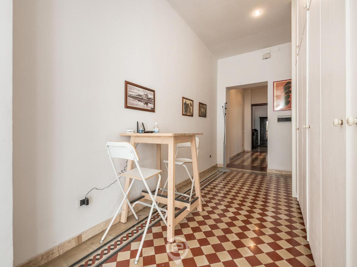 Mirabel Apartment - Wonderful Flat In City Center Cagliari Exterior foto